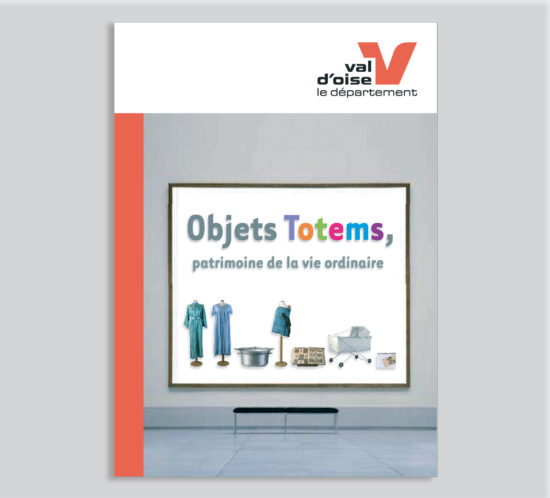 affiche exposition objets totems